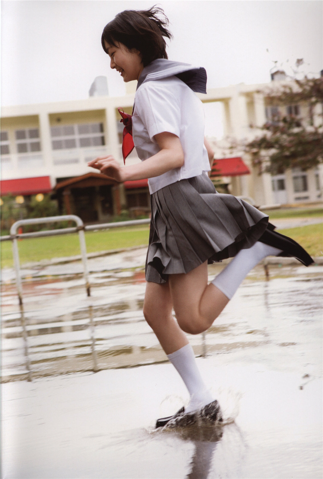 宫本佳林1ST写真集《佳林》高清全本