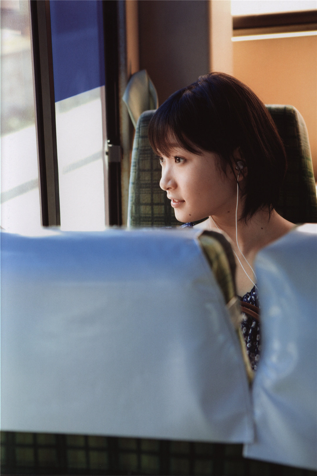 宫本佳林1ST写真集《佳林》高清全本