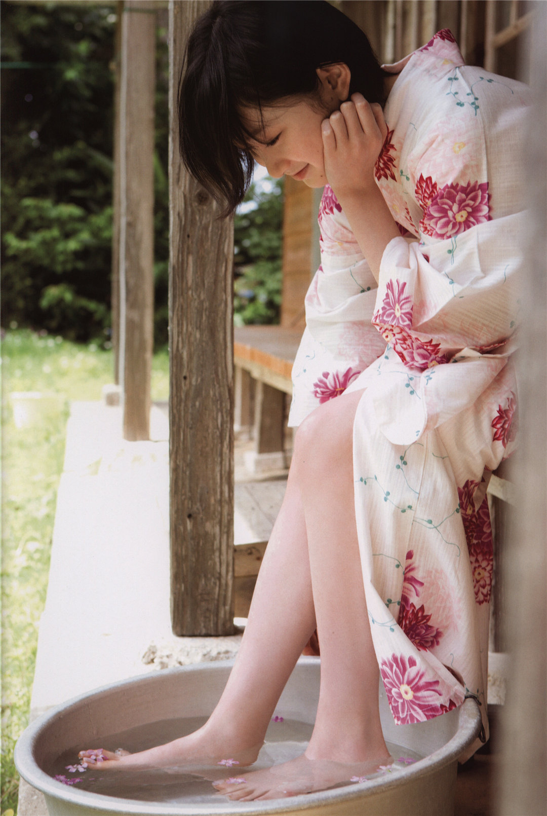 宫本佳林1ST写真集《佳林》高清全本