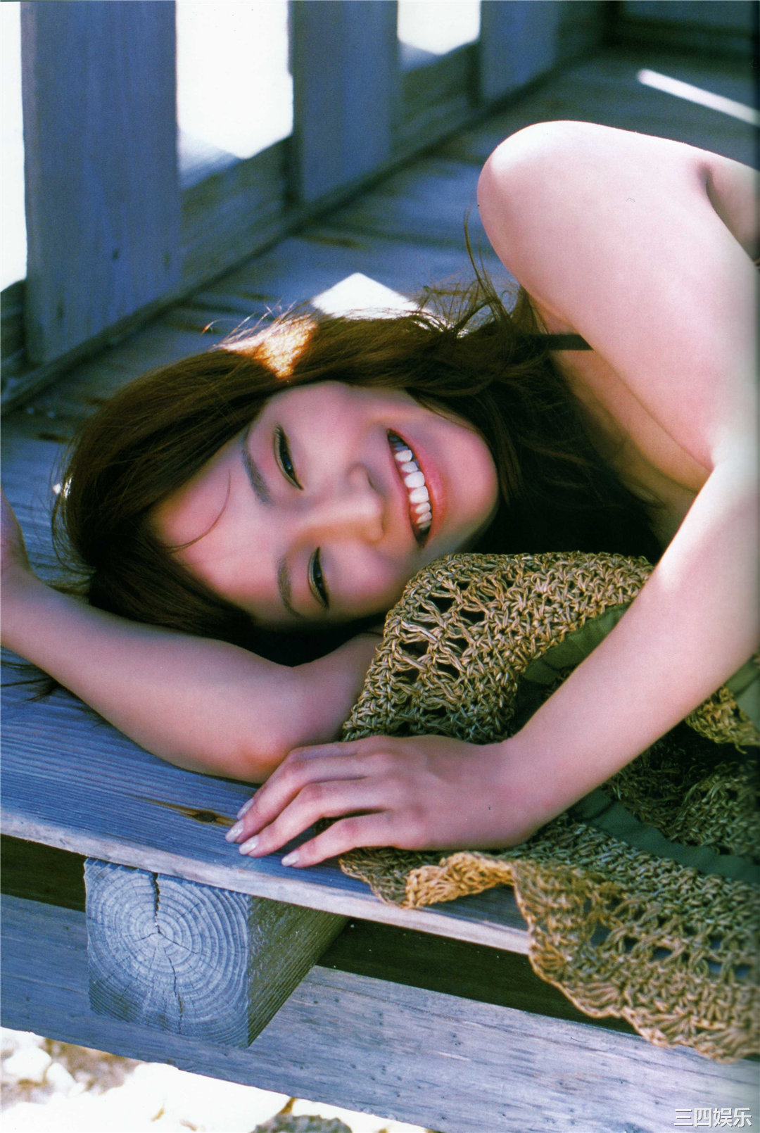 龟井绘里写真集《20はたち》高清全本