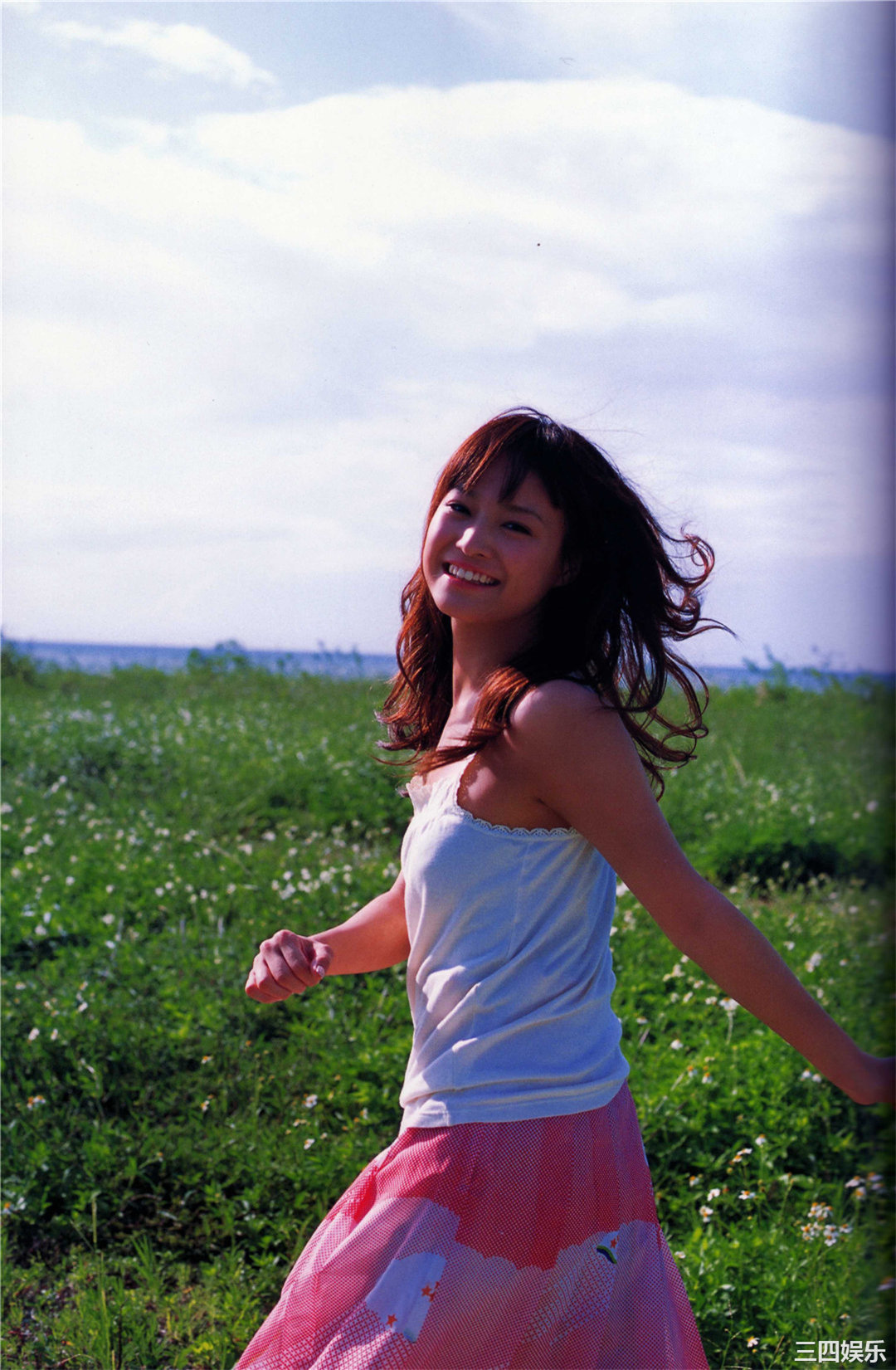 龟井绘里写真集《20はたち》高清全本