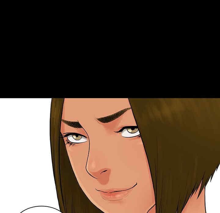 被女神环绕的男人