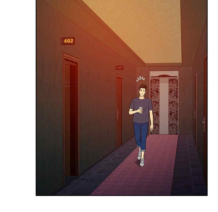 被女神环绕的男人