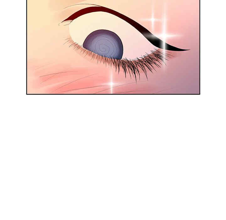 被女神环绕的男人