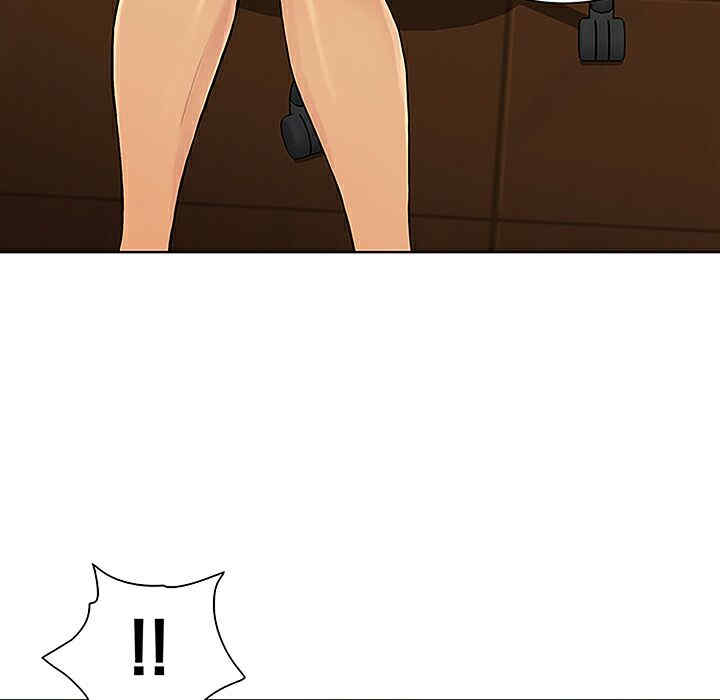 被女神环绕的男人