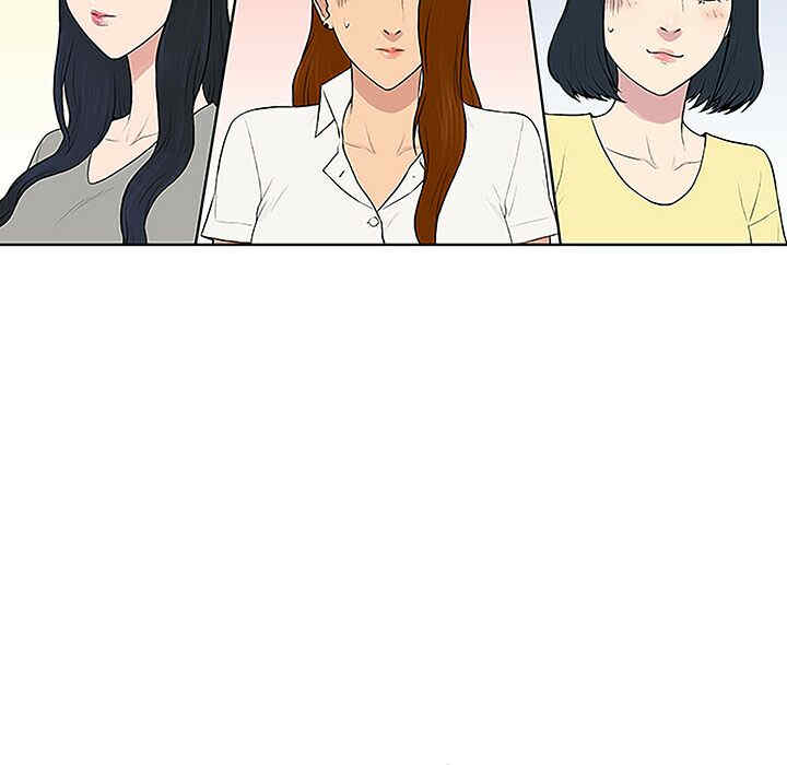 被女神环绕的男人