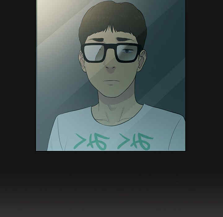 被女神环绕的男人