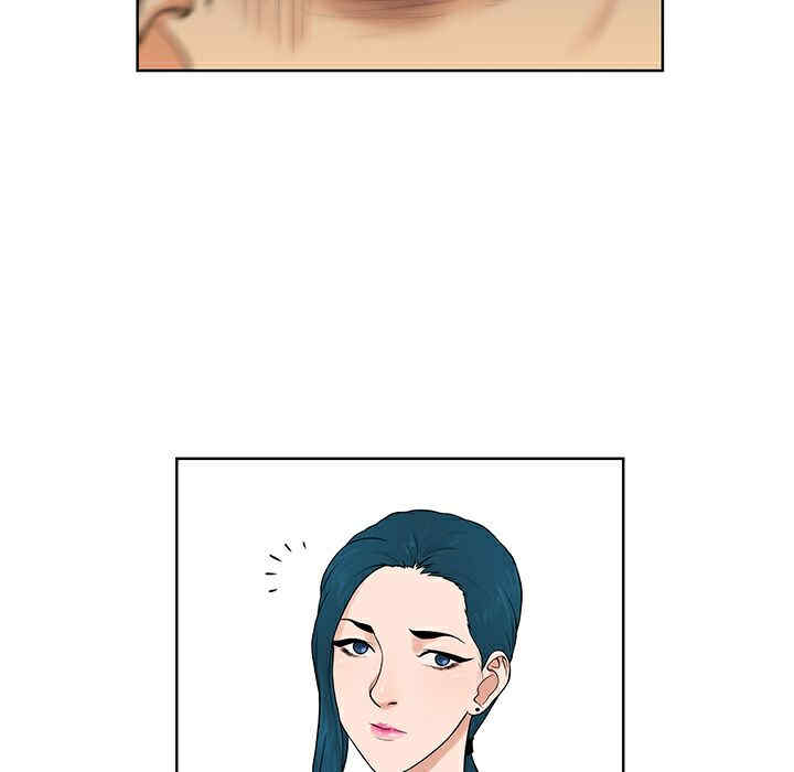 被女神环绕的男人