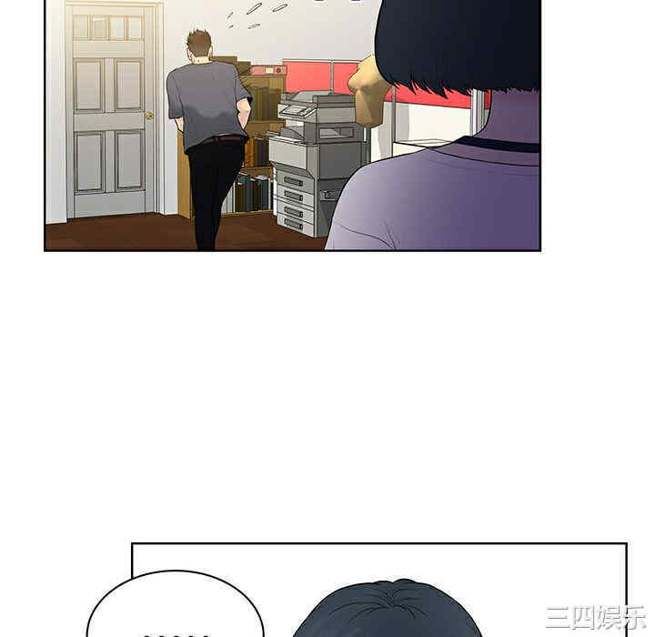 被女神环绕的男人