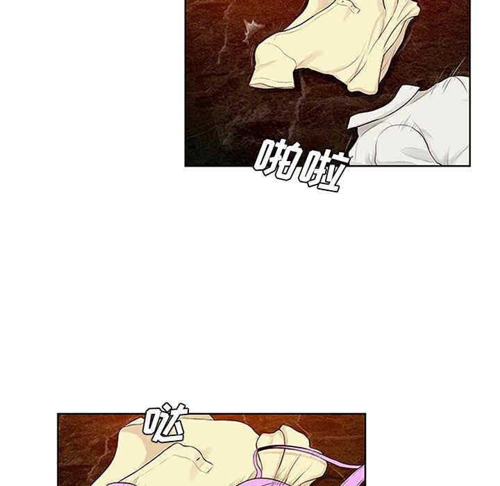 被女神环绕的男人