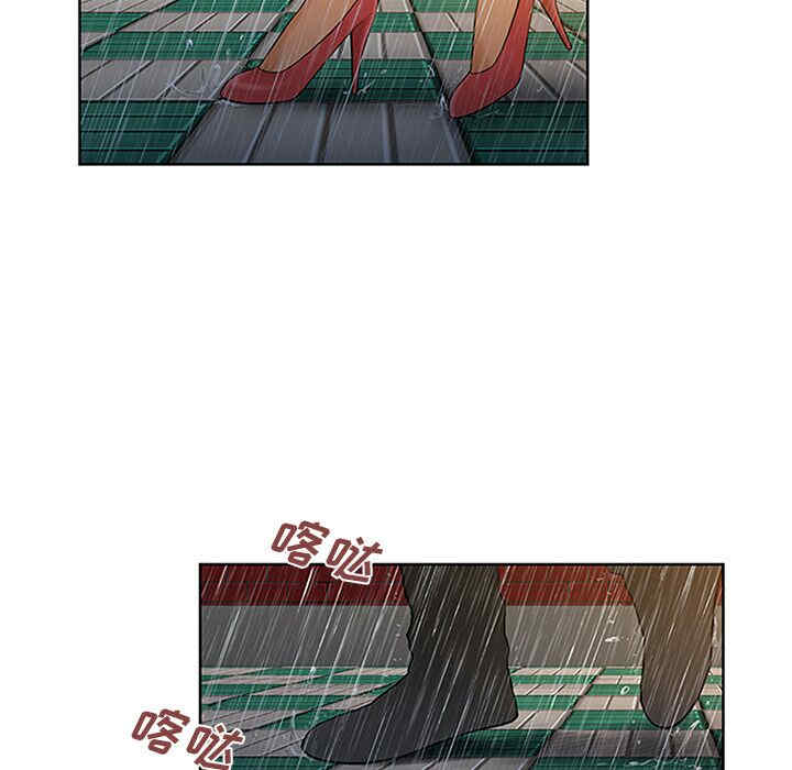 被女神环绕的男人