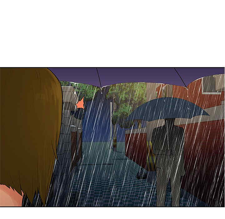 被女神环绕的男人