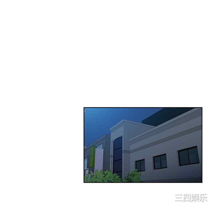 被女神环绕的男人