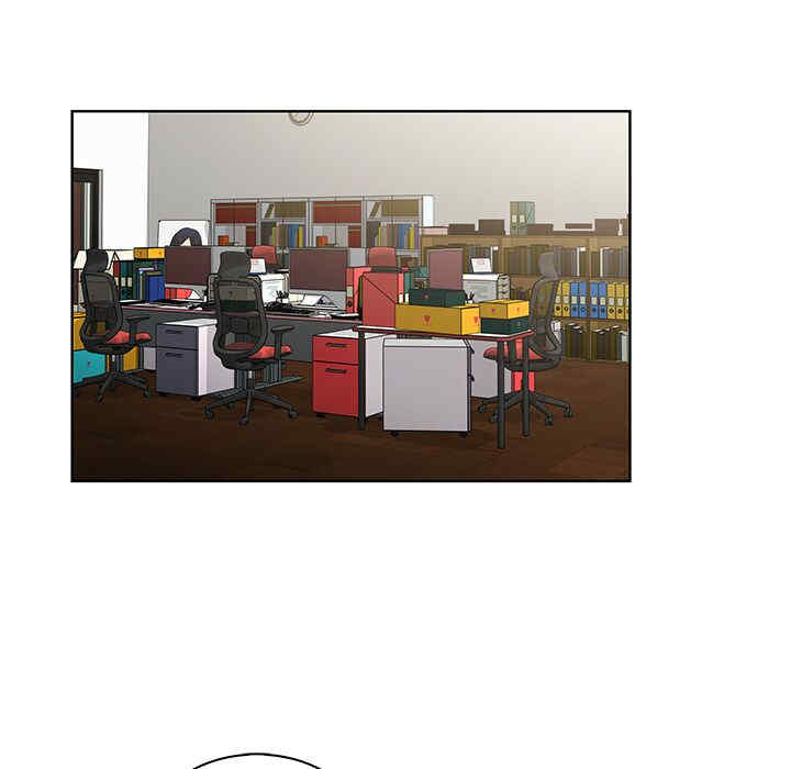 被女神环绕的男人