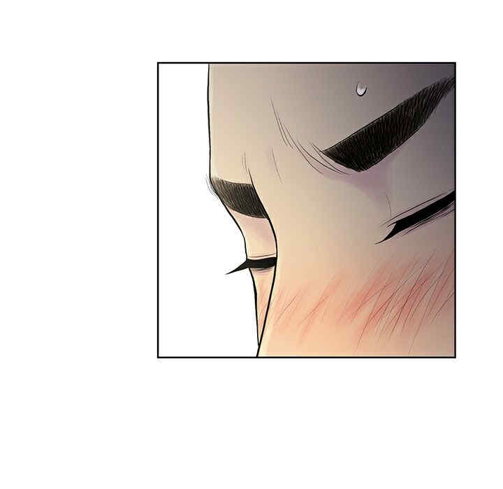 被女神环绕的男人