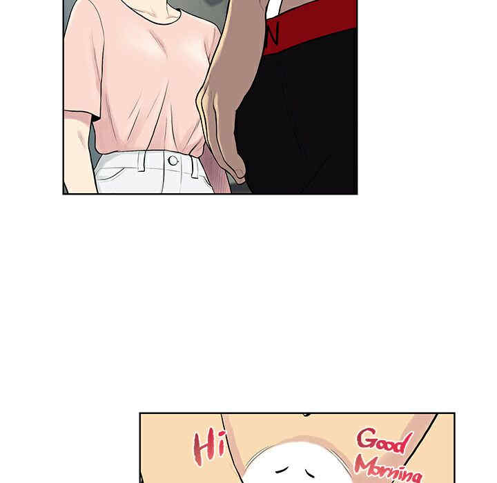 被女神环绕的男人