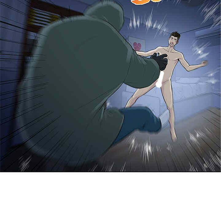 被女神环绕的男人