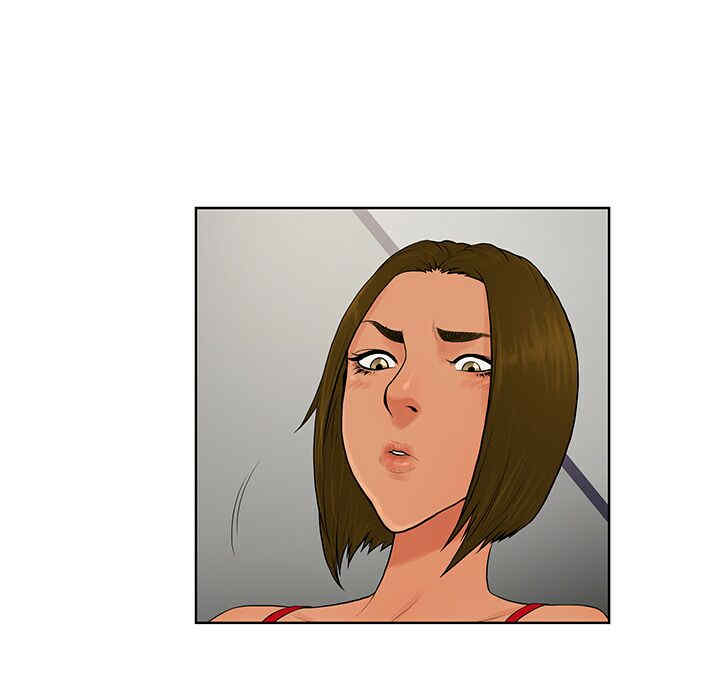 被女神环绕的男人