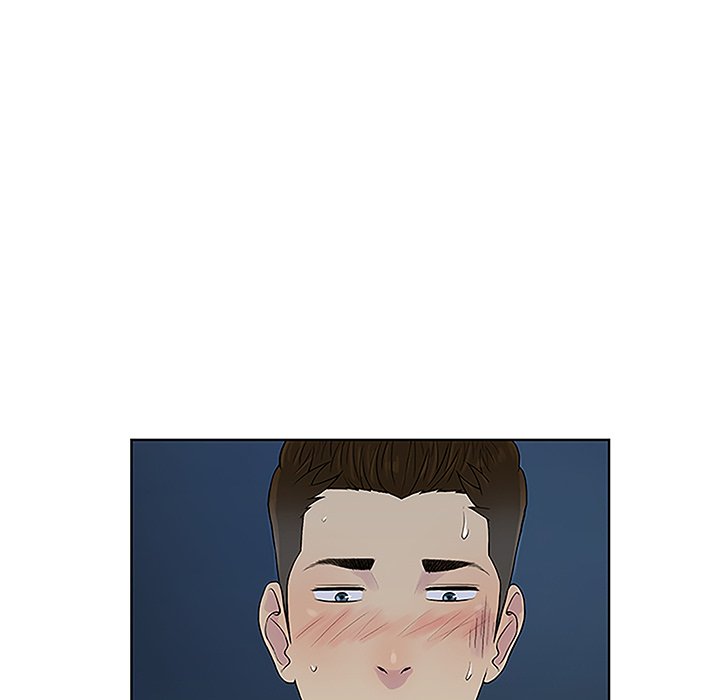 被女神环绕的男人