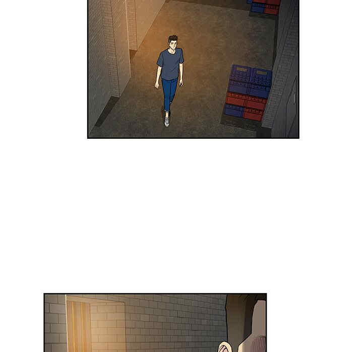 被女神环绕的男人