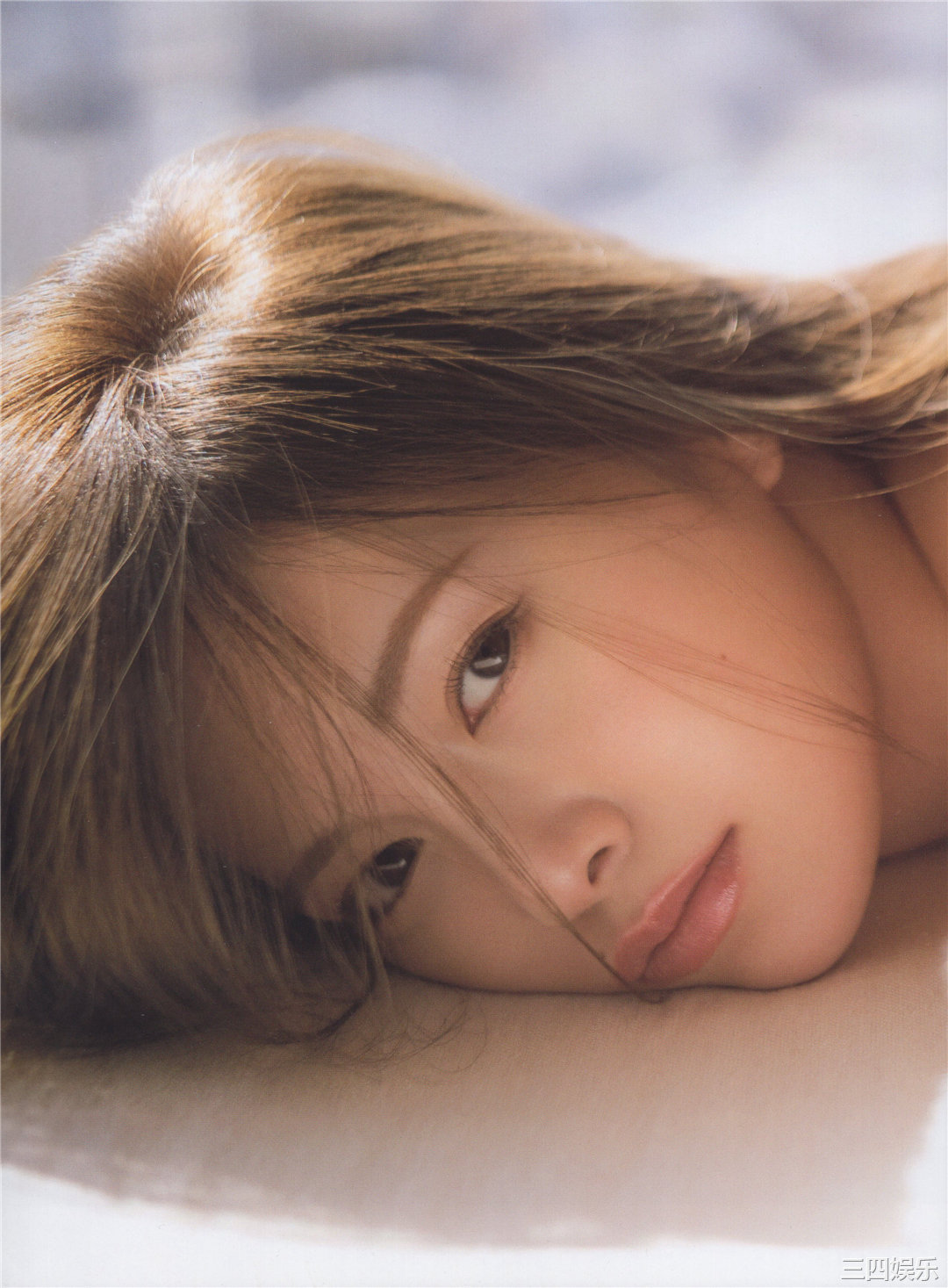 白石麻衣写真集《乃木坂46卒業記念メモリアルマガジン》高清全本