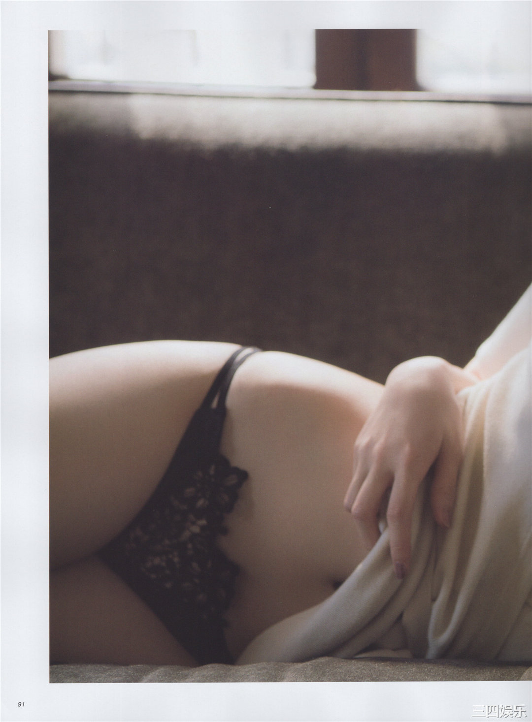 白石麻衣写真集《乃木坂46卒業記念メモリアルマガジン》高清全本