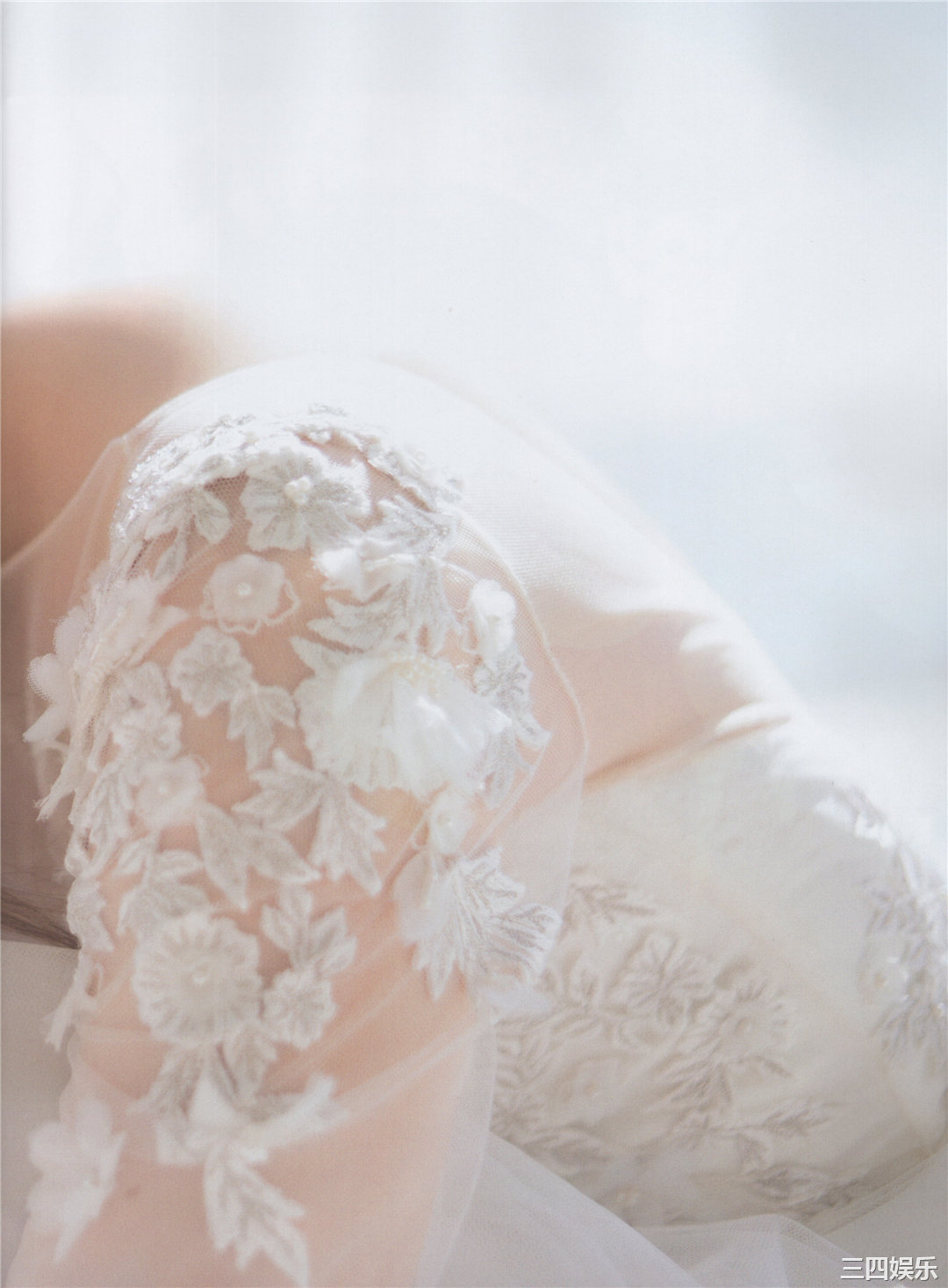 白石麻衣写真集《乃木坂46卒業記念メモリアルマガジン》高清全本