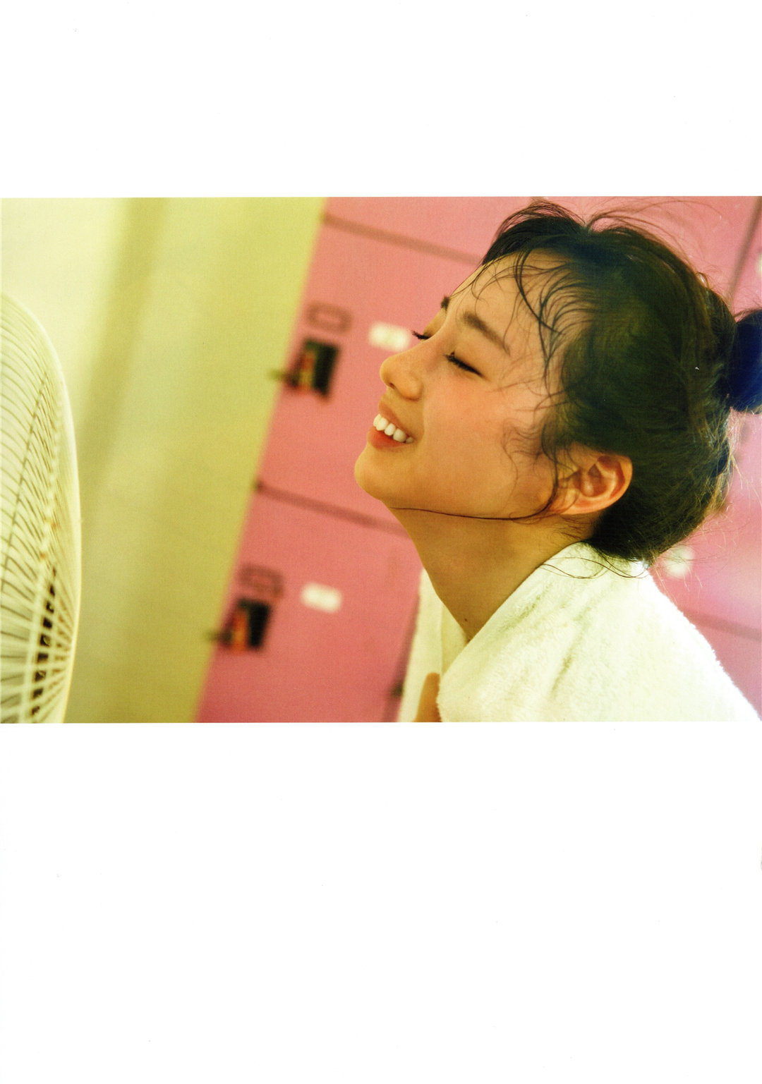 齐藤京子1ST写真集《とっておきの恋人》高清全本