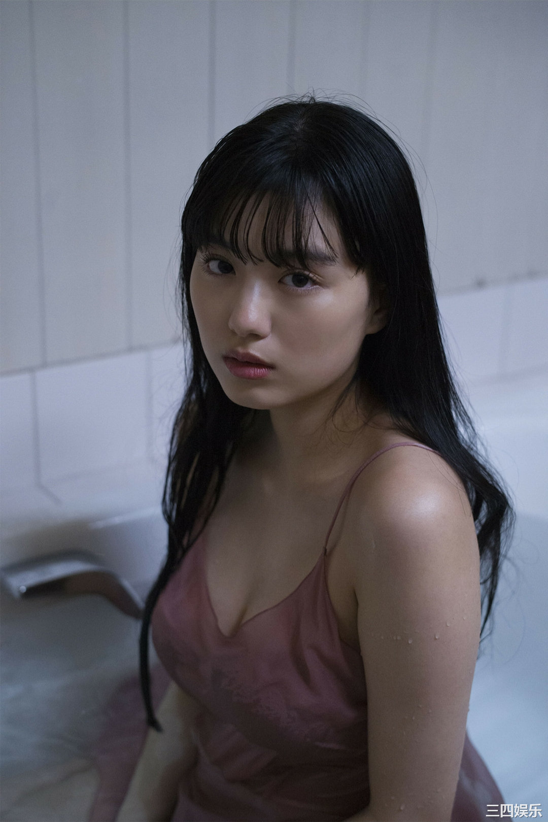 鹤岛乃爱写真集《秘密》高清全本