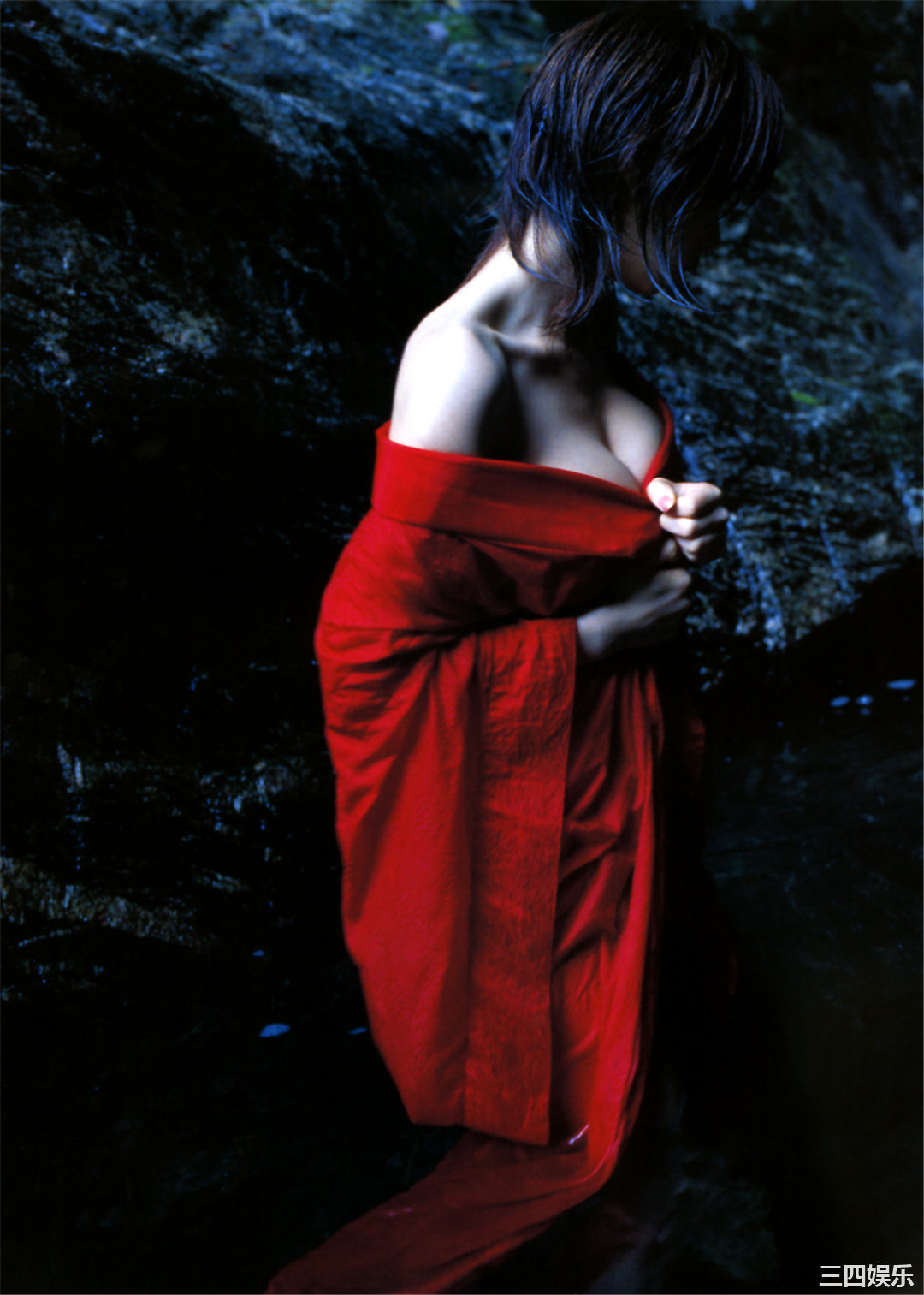 星野亚希写真集《秘桃》高清全本