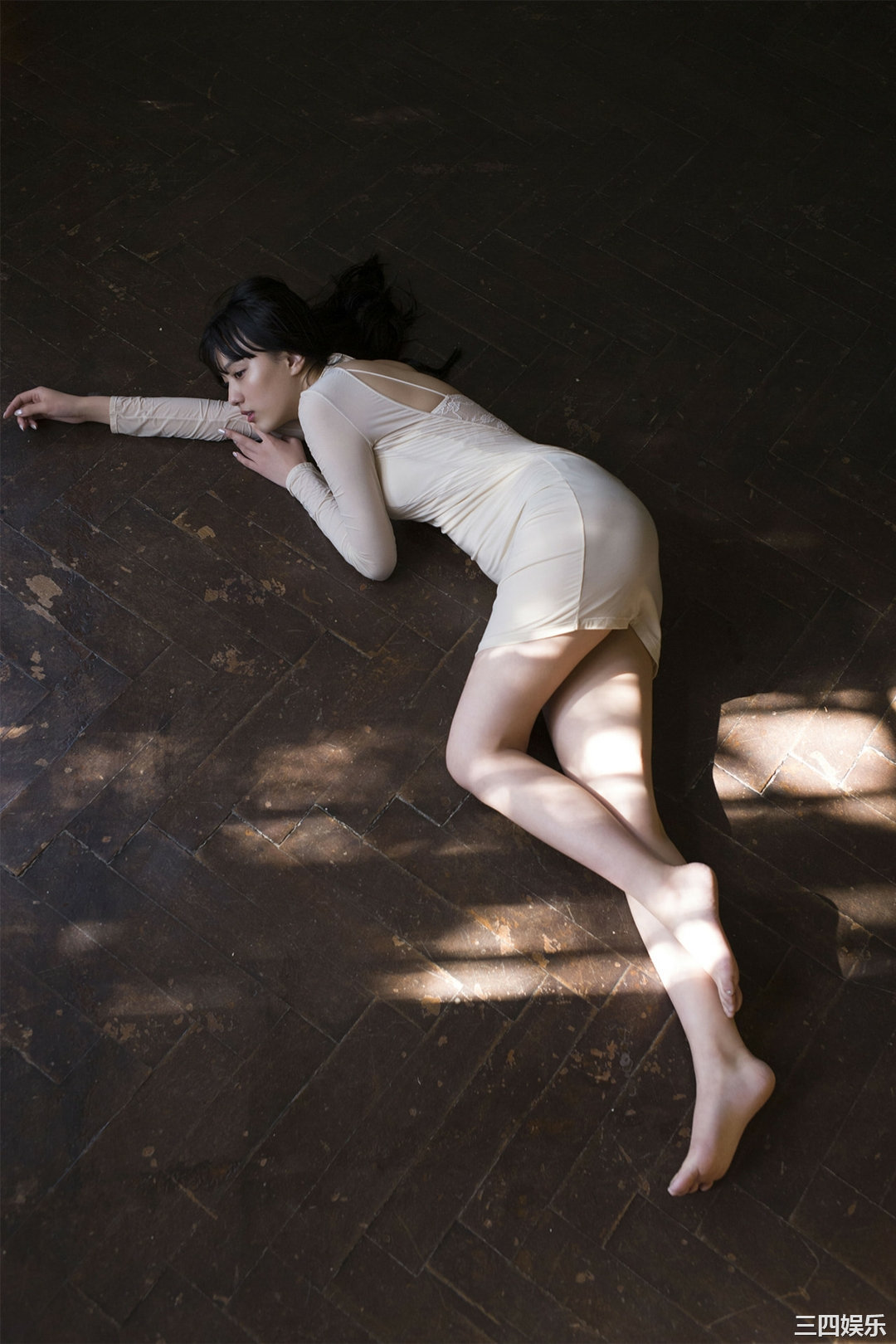 鹤岛乃爱写真集《秘密》高清全本