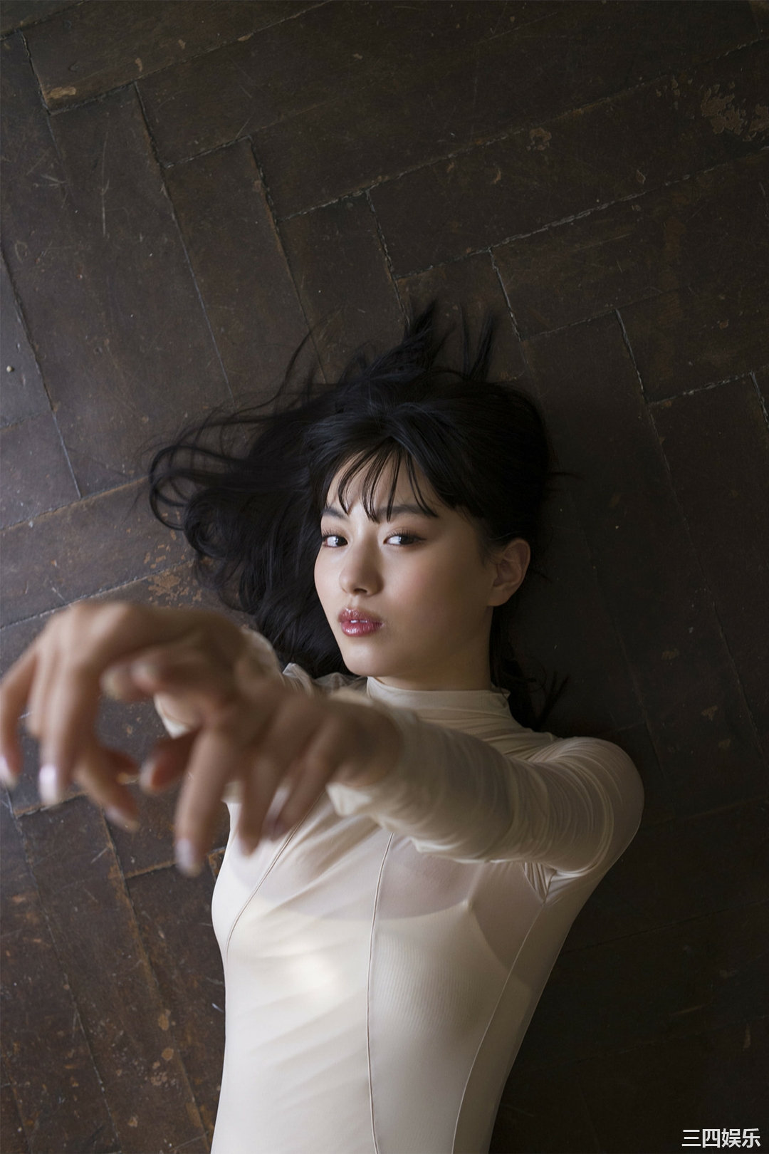 鹤岛乃爱写真集《秘密》高清全本