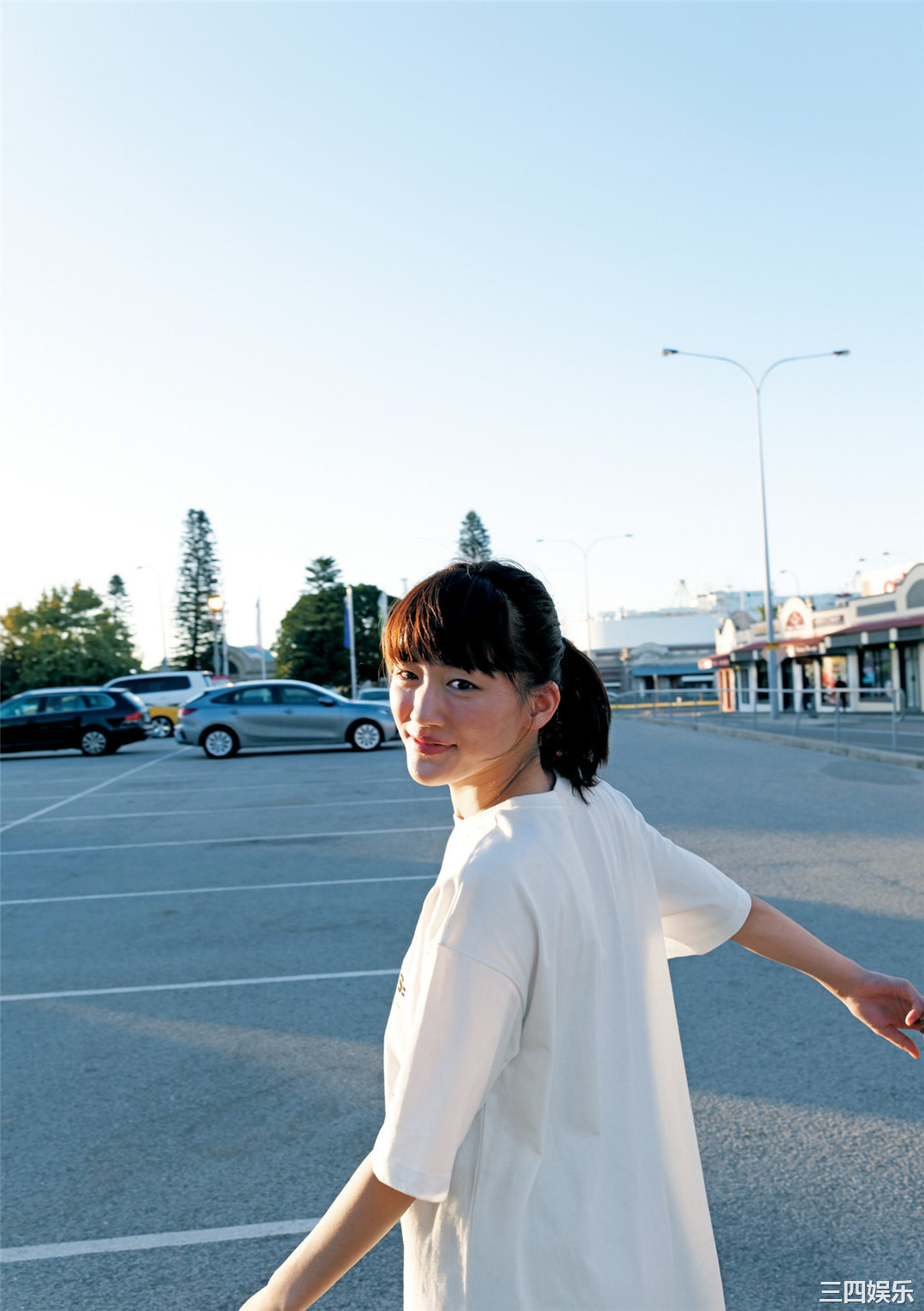 绫濑遥写真集《ハルカノイセカイ０４》高清全本