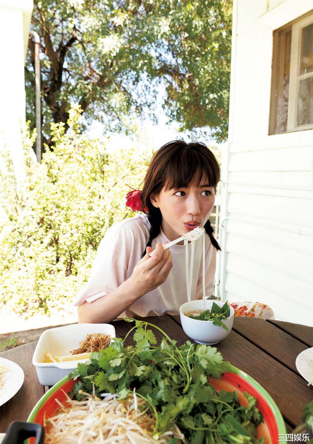 绫濑遥写真集《ハルカノイセカイ０４》高清全本