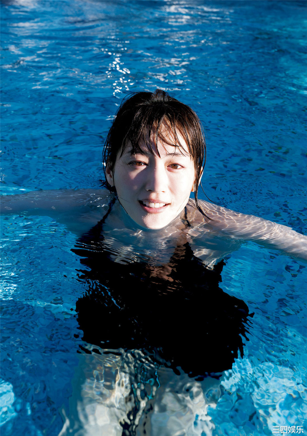 绫濑遥写真集《ハルカノイセカイ０４》高清全本