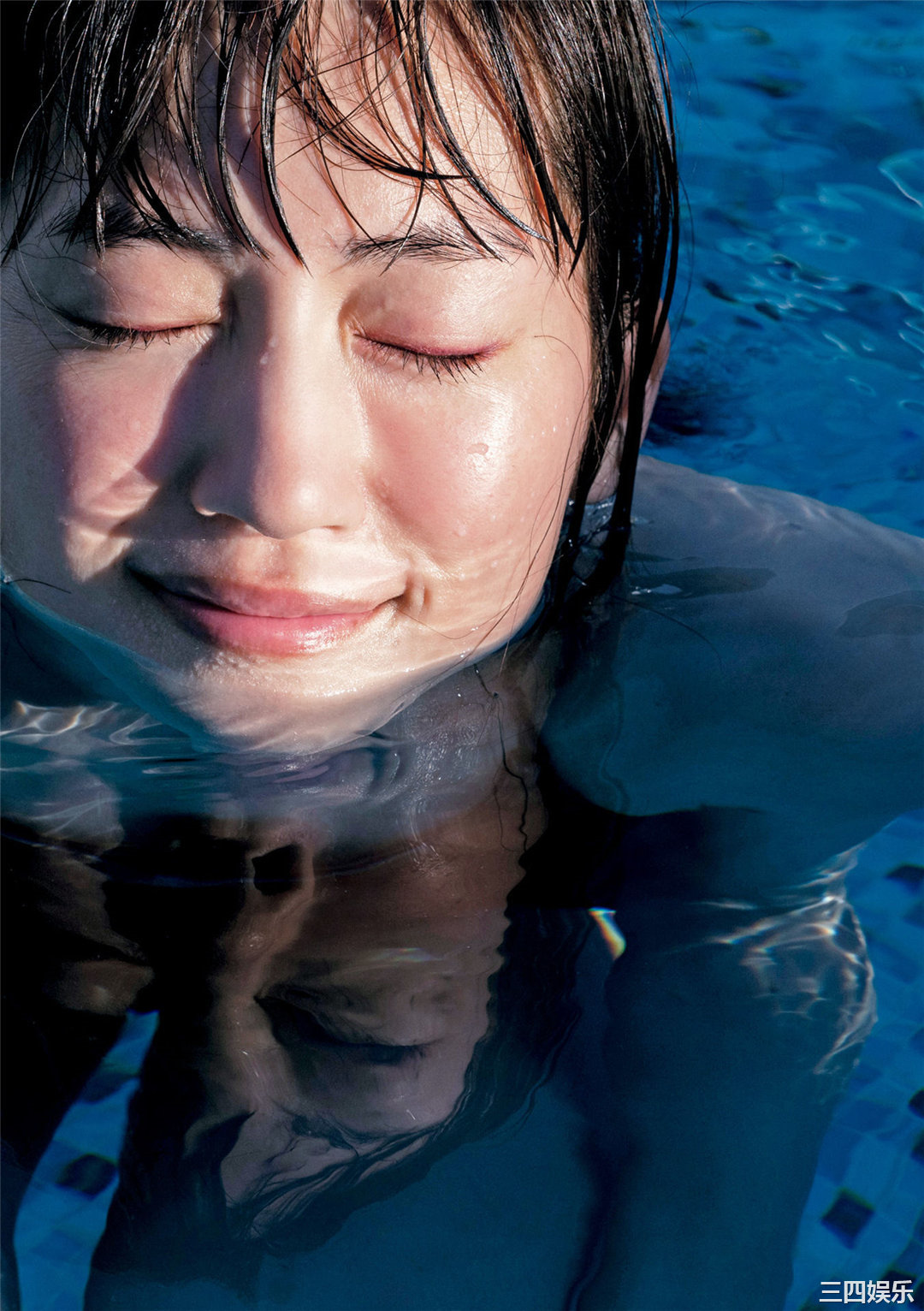 绫濑遥写真集《ハルカノイセカイ０４》高清全本