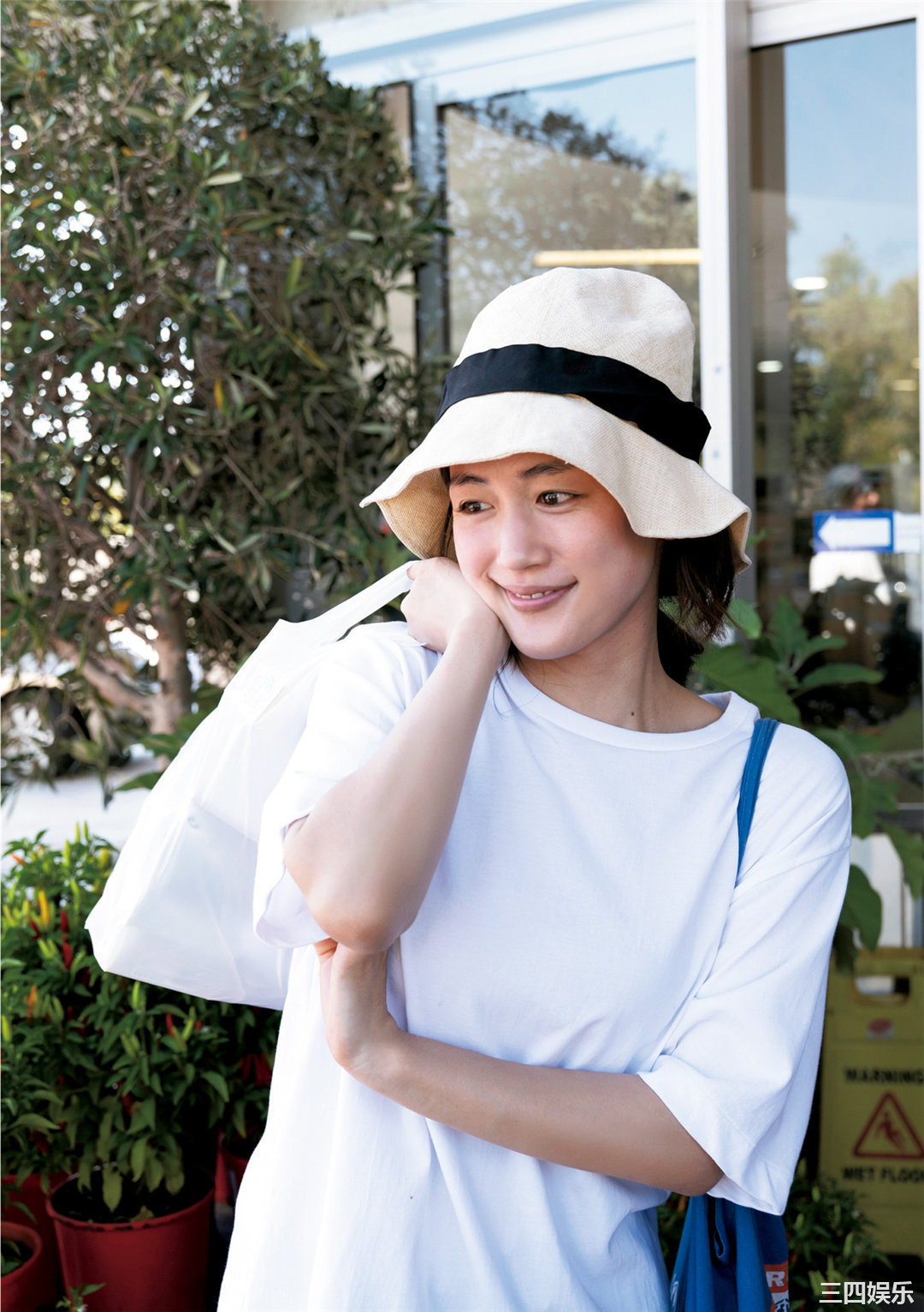 绫濑遥写真集《ハルカノイセカイ０４》高清全本