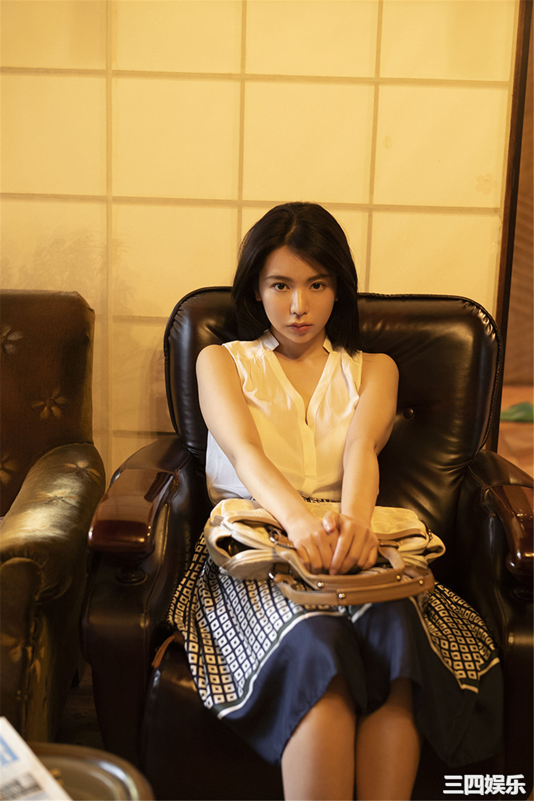 仲村美海写真集《雨の日は君と…》高清全本