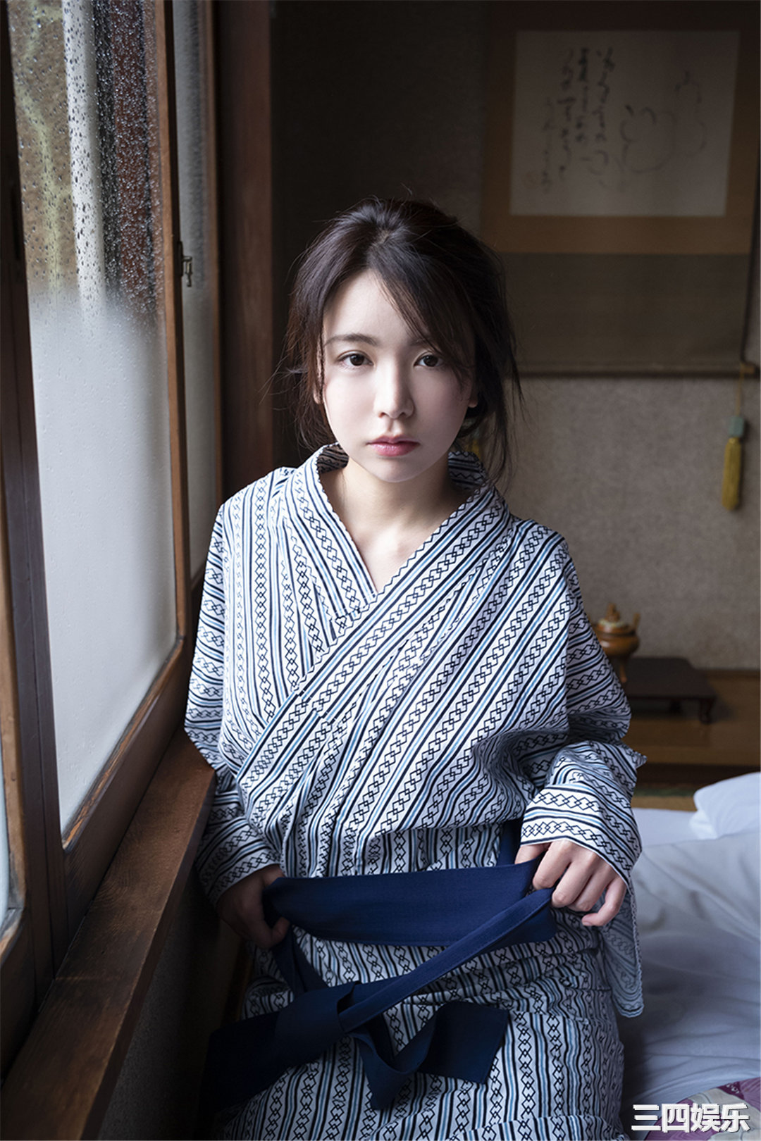 仲村美海写真集《雨の日は君と…》高清全本