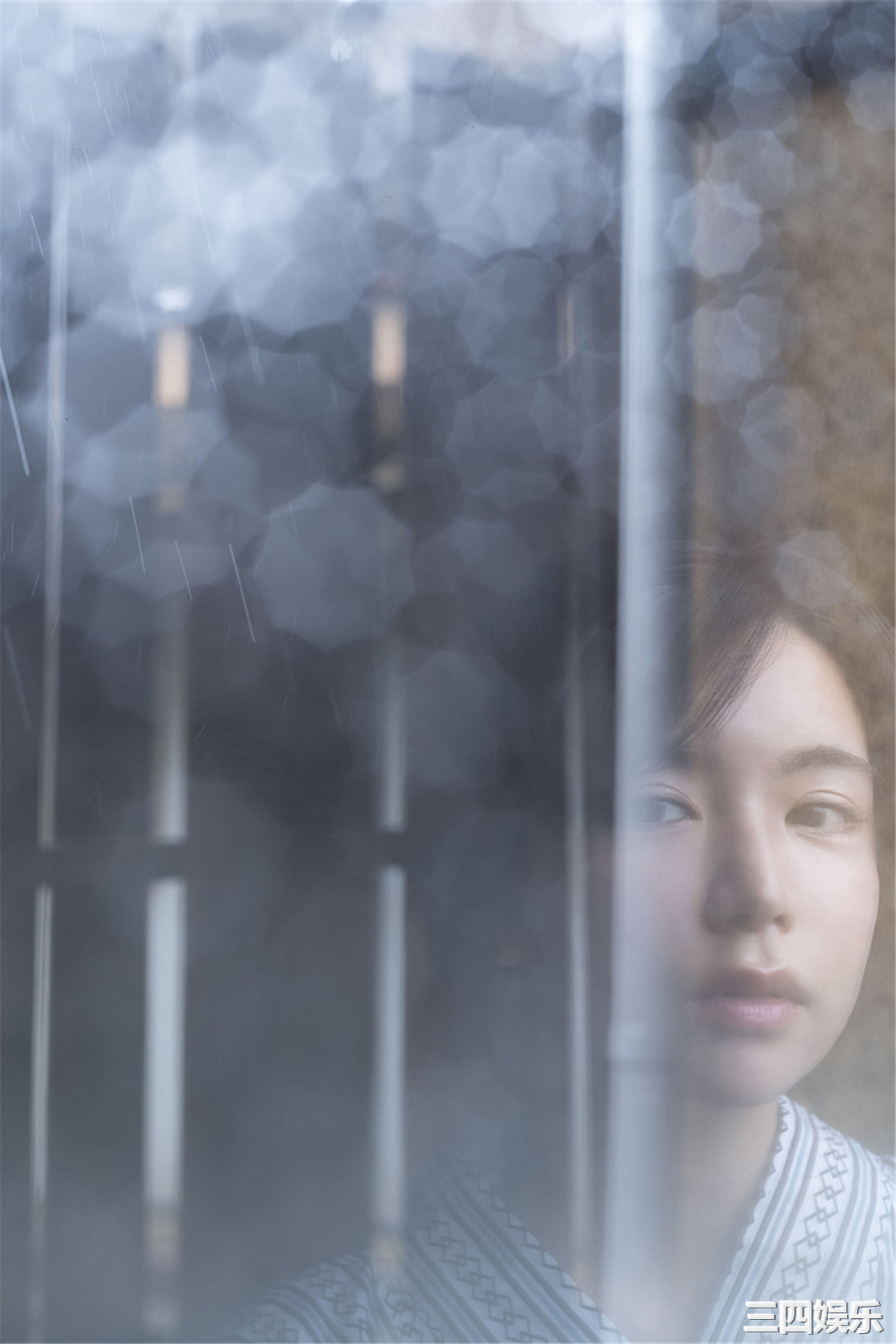 仲村美海写真集《雨の日は君と…》高清全本