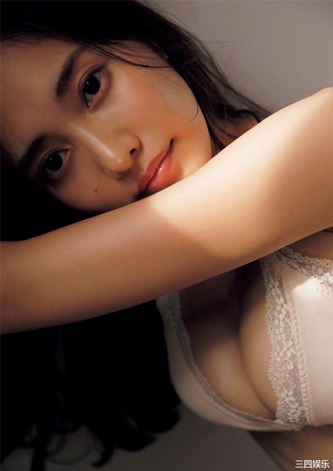 佐野雏子写真集《COLORS》高清全本