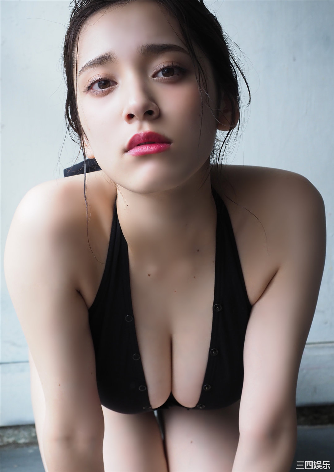 都丸纱也华写真集《ヴィーナスの眼差し》高清全本