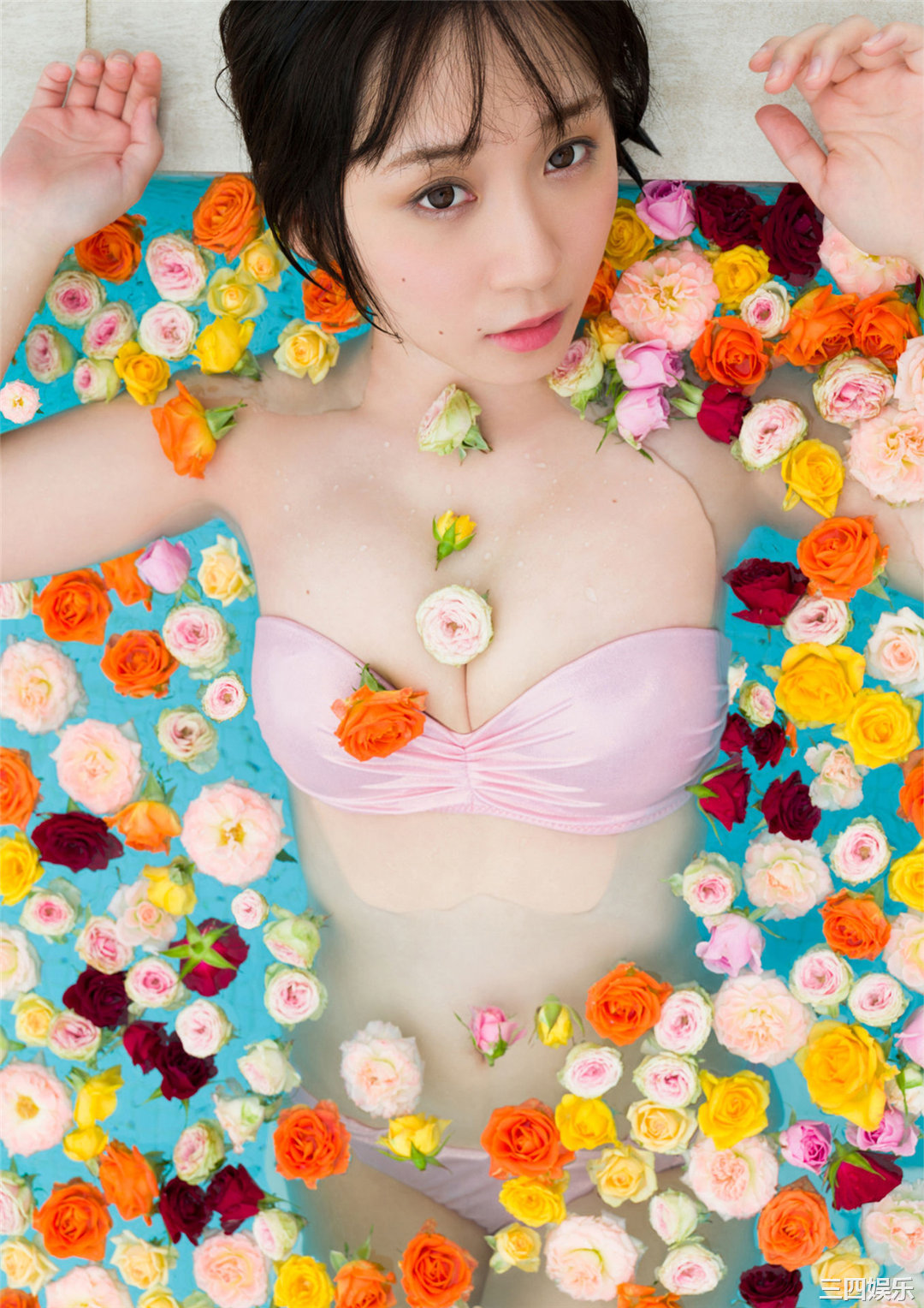 伊织萌写真集《内緒話》高清全本