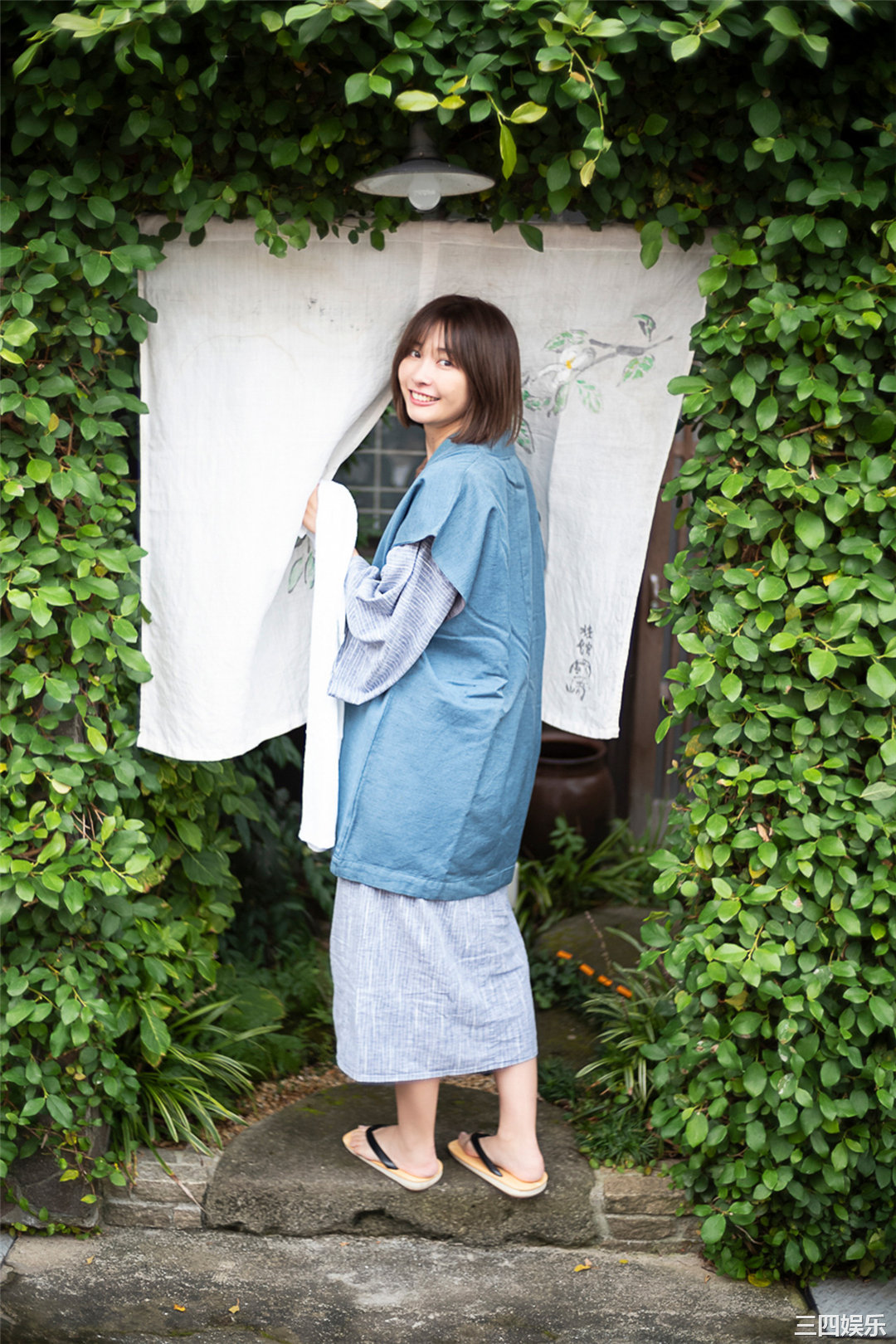 山崎真实写真集《ひとときの恋人》高清全本