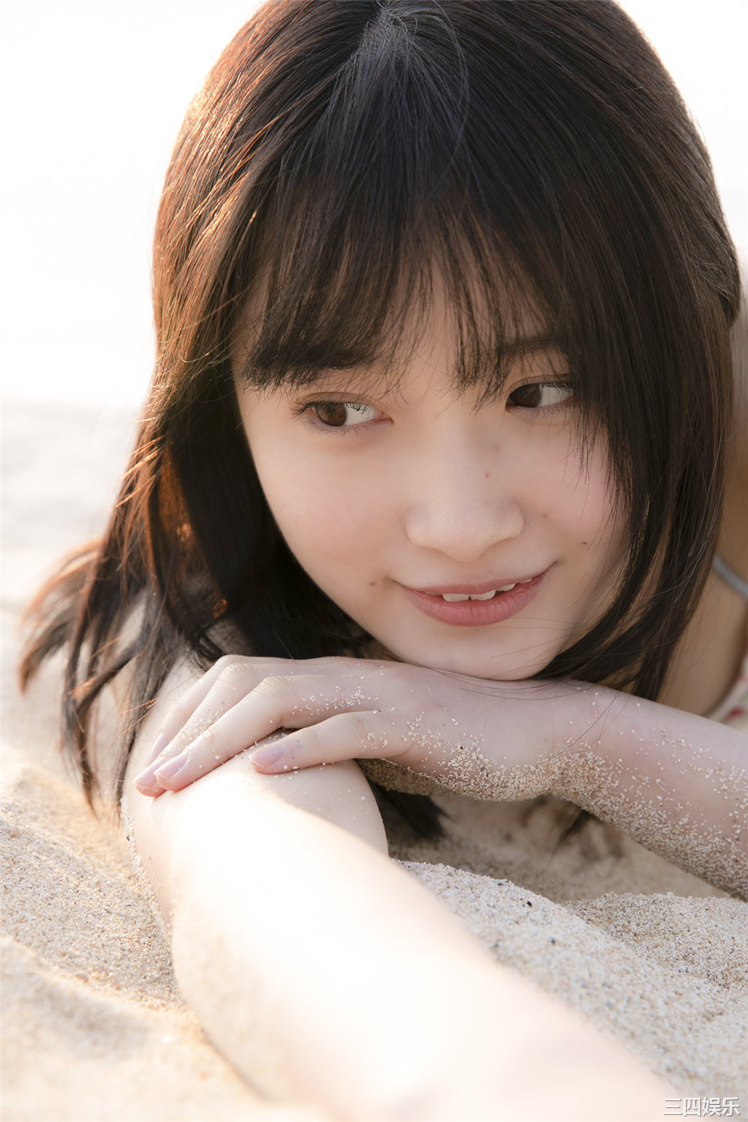 森户知沙希写真集《[Hello! Project Digital Books] Vol.207 Chisaki Morito 森戸知沙希》高清全本