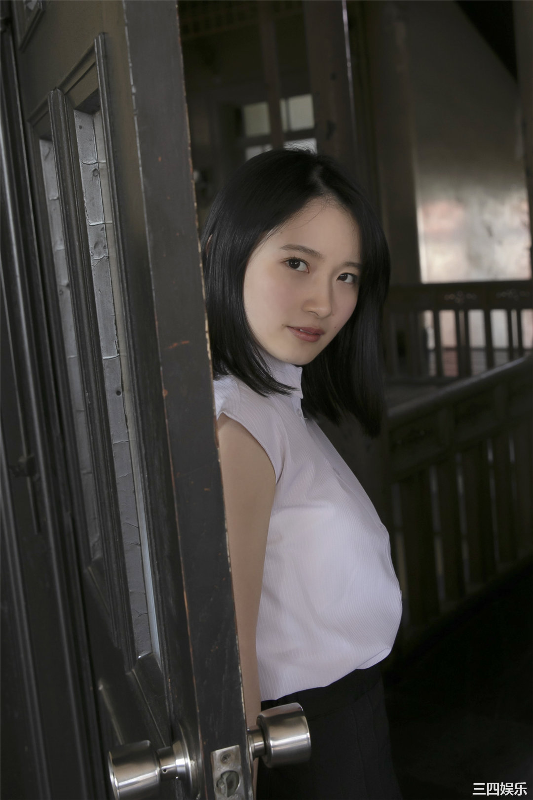 森户知沙希写真集《[Hello! Project Digital Books] Vol.207 Chisaki Morito 森戸知沙希》高清全本