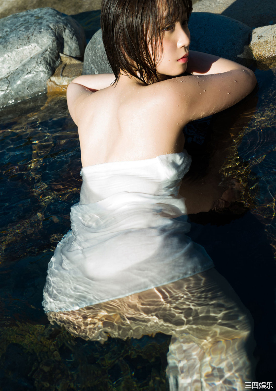 伊织萌写真集《内緒話》高清全本