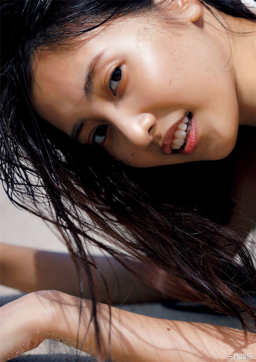 佐野雏子写真集《COLORS》高清全本