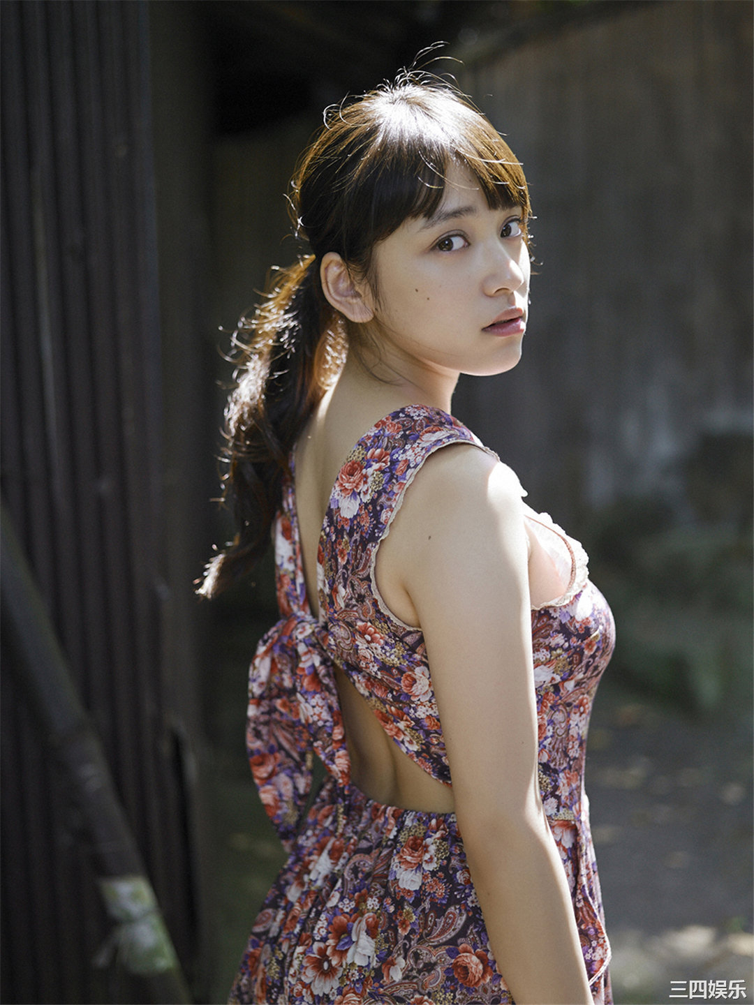 都丸纱也华写真集《[WPB-net] No.184 夏の扉をあけて》高清全本