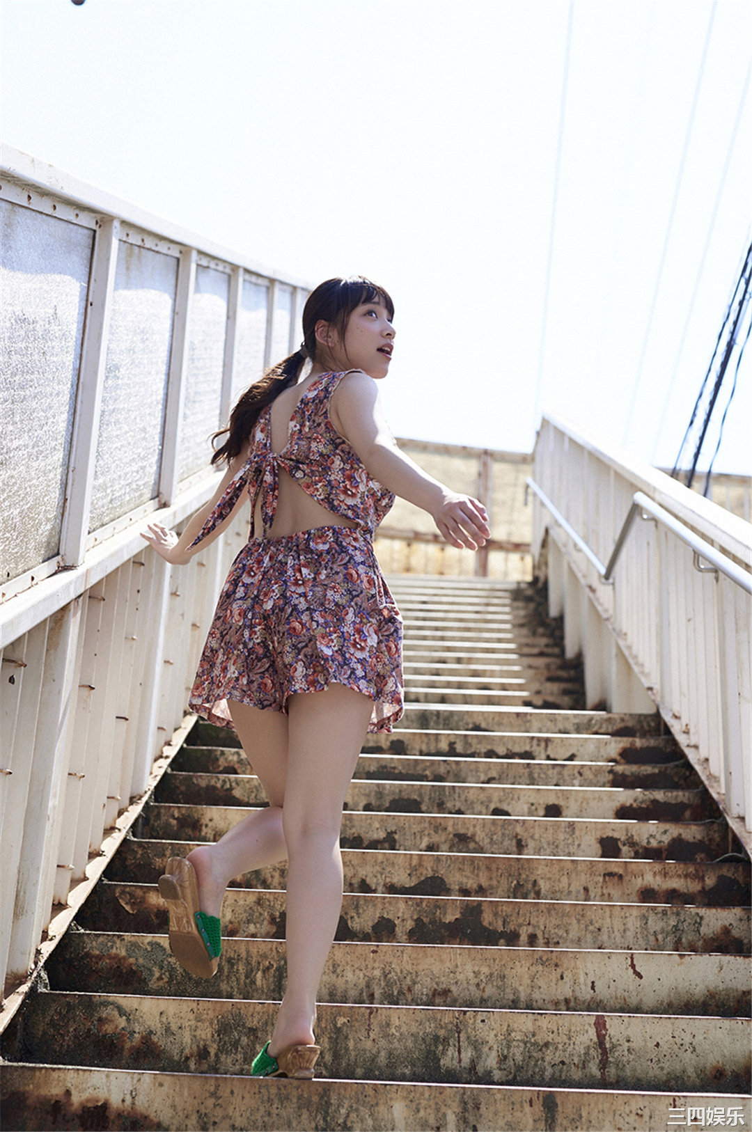 都丸纱也华写真集《[WPB-net] No.184 夏の扉をあけて》高清全本